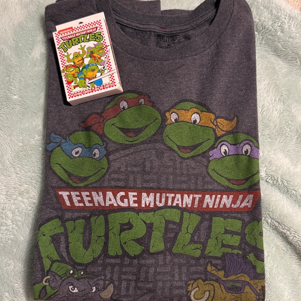 Teenage Mutant Ninja Turtles, grey XL T-Shirt Unisex & Playing cards.